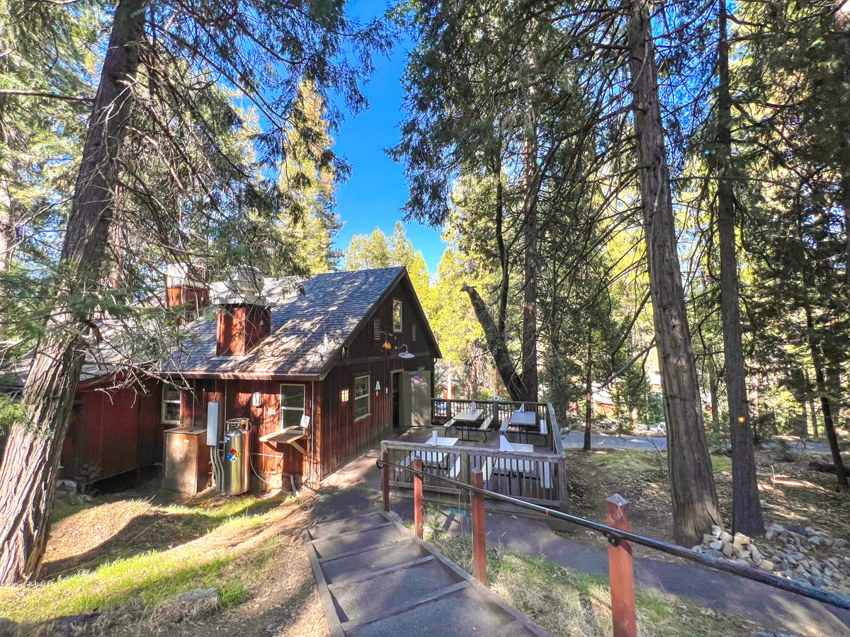 Evergreen Onsite Housing - Yosemite Hotels